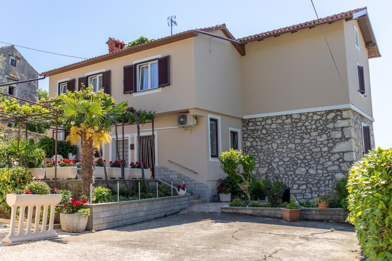 Apartman Danijela Zagorje Bagian luar foto