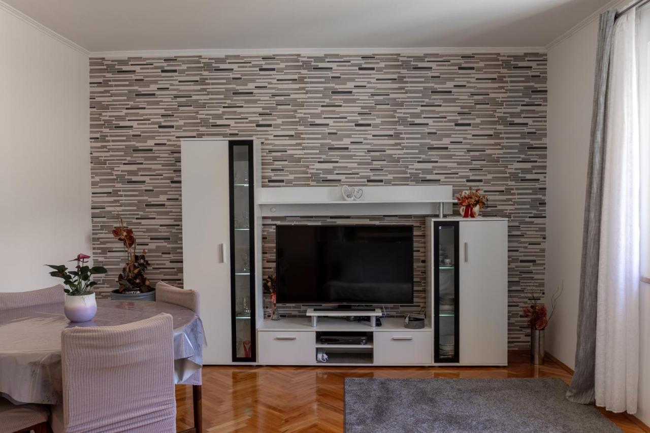 Apartman Danijela Zagorje Bagian luar foto