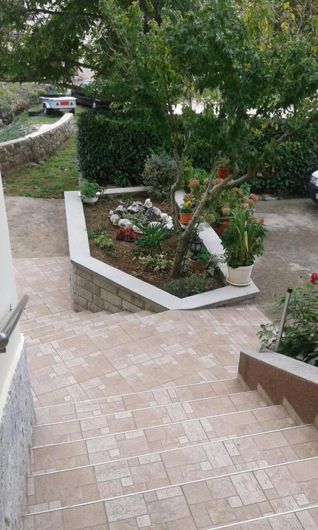 Apartman Danijela Zagorje Bagian luar foto