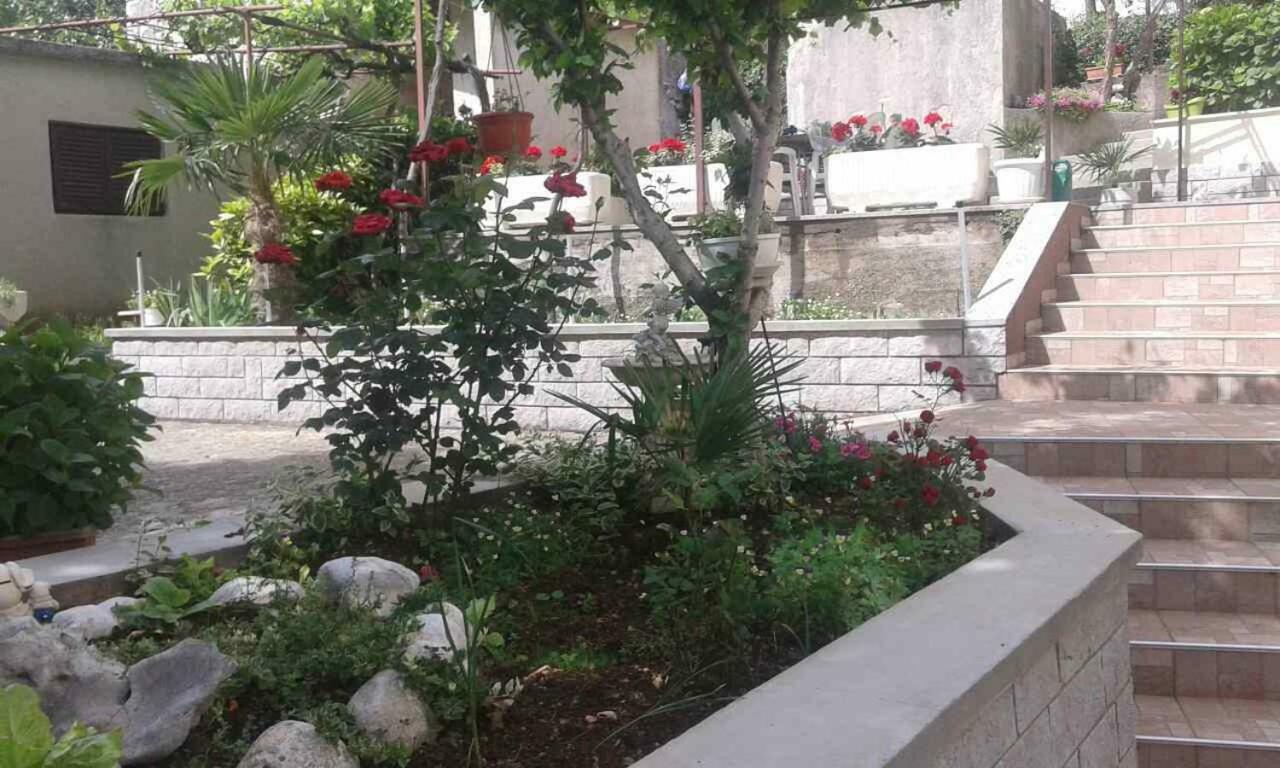 Apartman Danijela Zagorje Bagian luar foto